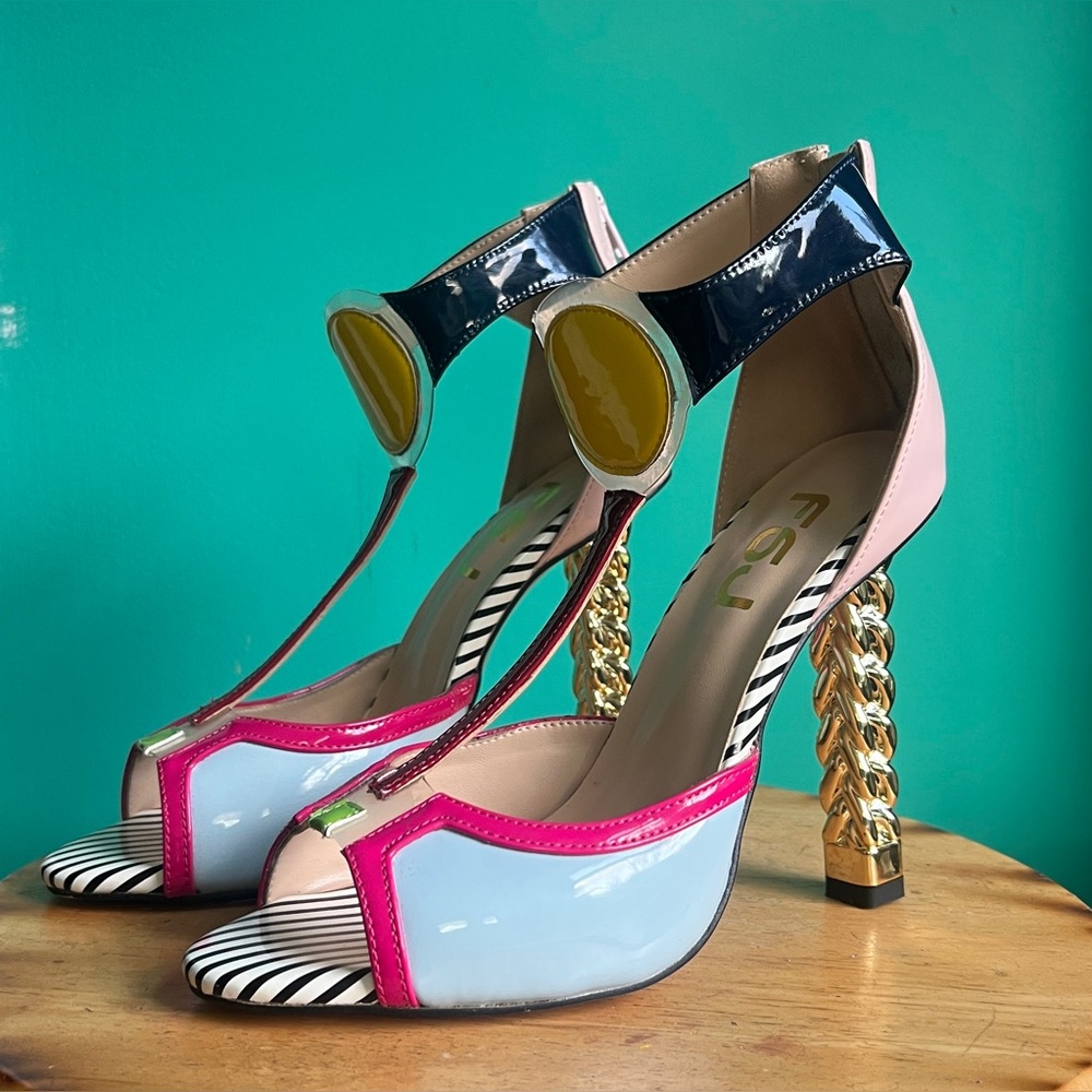 FSJ Multicolor Patent Leather T-Strap Heels | Gold Chain Block Heel | 8.5 - Picture 2 of 8